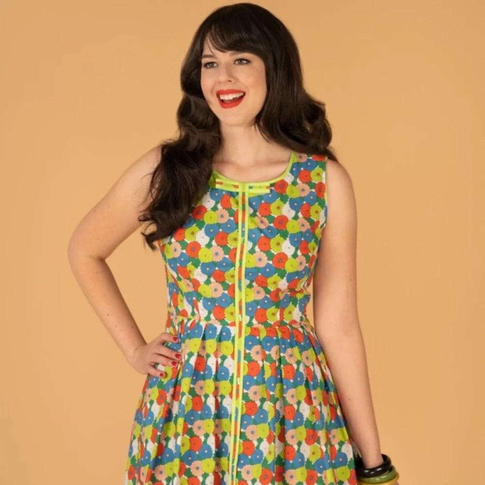 Tatyana Tailor & Twirl Samantha Dress in Floral NWT - Picture 2 of 12